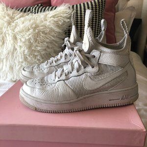 Nike Women's Air Force 1 Flyknit Hightop